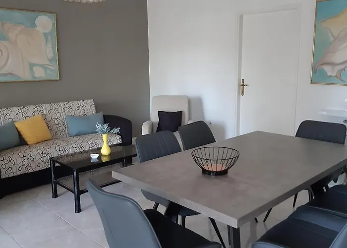 Delfina Apartamento